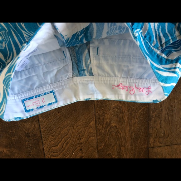 Lilly Pulitzer Shorts Size 2 - Picture 4 of 6